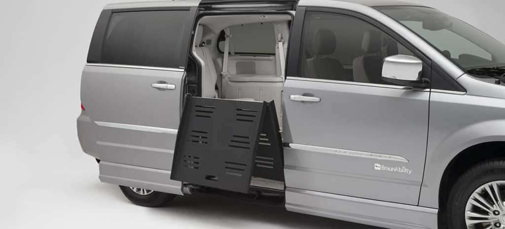 Wheelchair-Van-Feature-Side-Entry-Foldout-Ramp